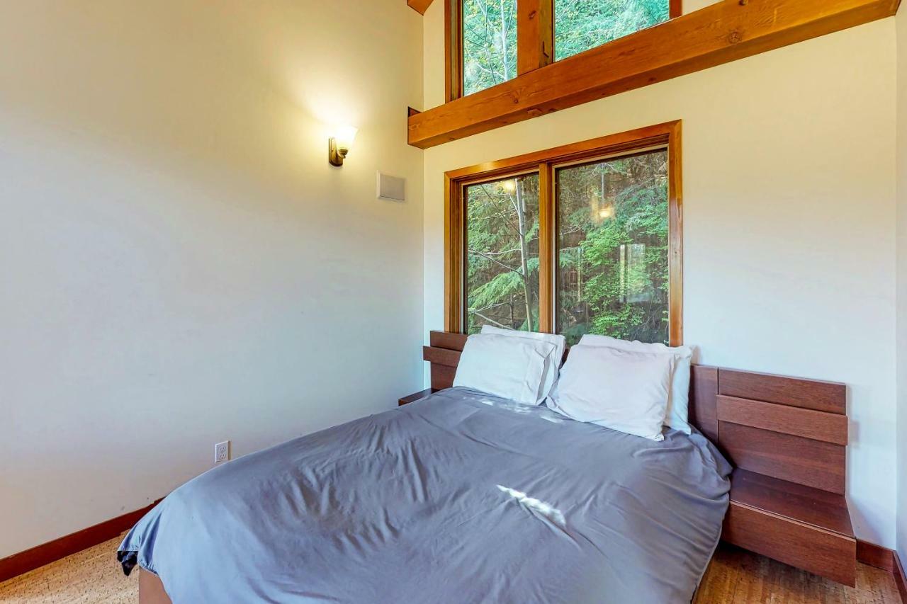 Woodland Hideaway In The Hills Villa Lake Stevens Exteriör bild